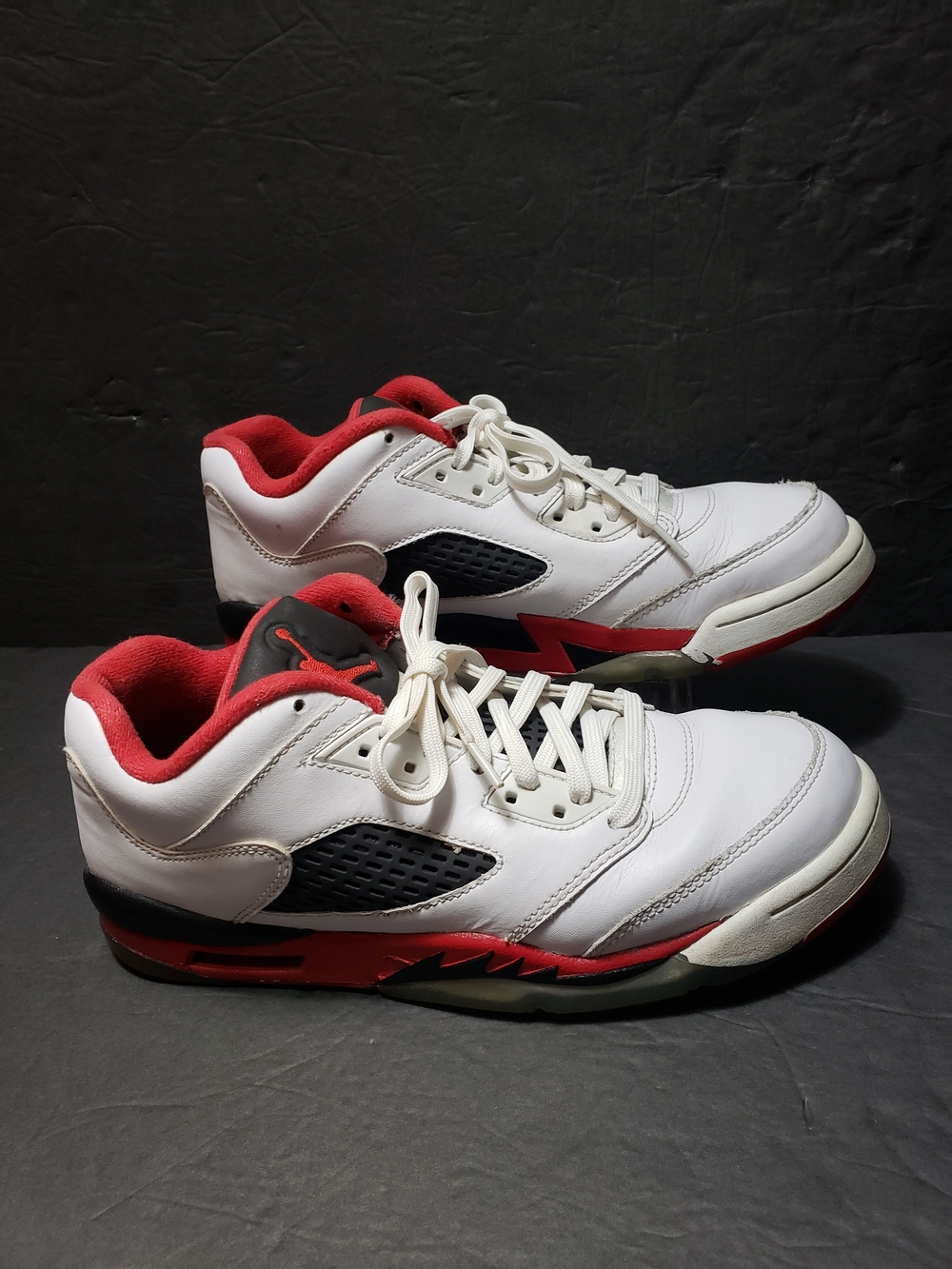 Air JORDAN 5 Retro Low Fire Red Sneakers Size 7Y